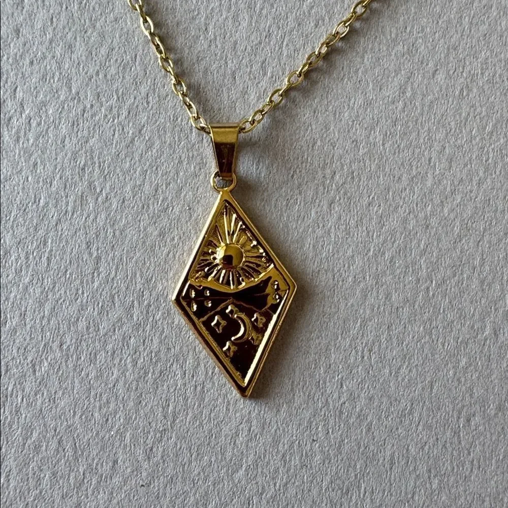 Gold moon star Pendant Necklace M675